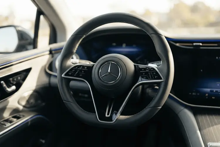 Elektronische Steer-by-Wire-Lenkung feiert Serienstart bei Mercedes und Konkurrenz