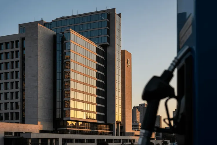 BofA revidiert Zinsprognose für Südafrika wegen Ölpreisrisiken