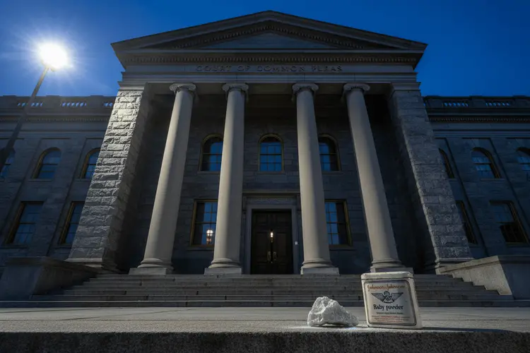 Johnson & Johnson verliert Talkum-Prozess in Pennsylvania – Jury spricht Schadenersatz zu