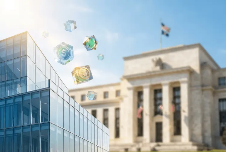Krypto-Branche trotzt Rückschlag: ARK startet Blockchain-Fonds, Fed und SEC mit neuen Regeln