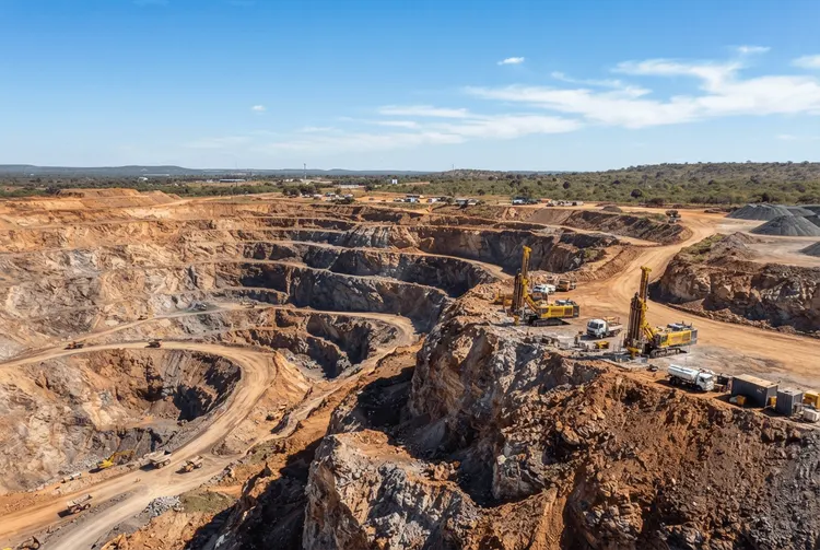 Tertiary Minerals erweitert Basismetall-Exploration in Sambia deutlich