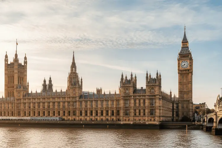 Großbritannien: Rekordschuldenkosten treiben Haushaltsdefizit auf Sechsjahreshoch