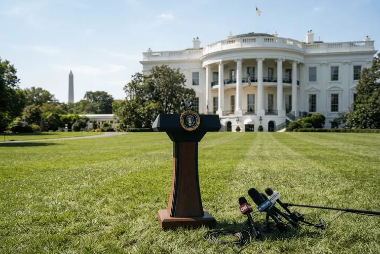 Trump verbannt CNN, MSNBC und Politico aus dem Weißen Haus