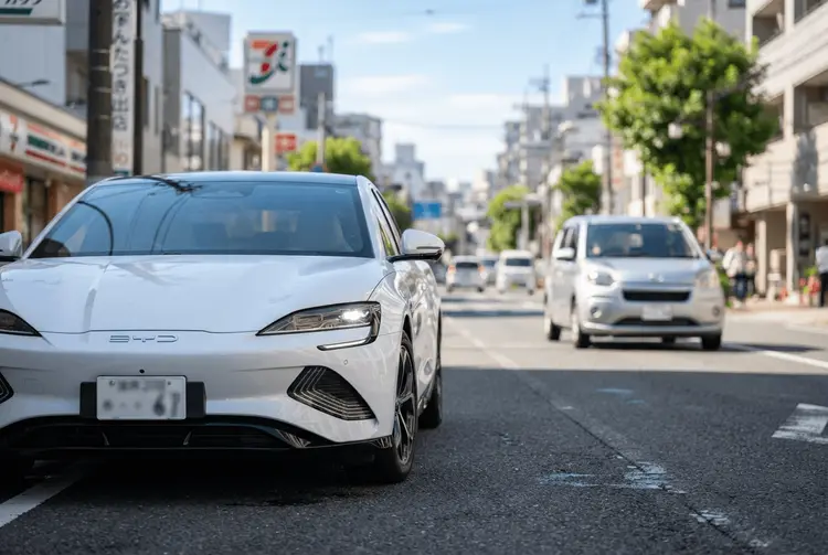 BYD spielt in Japan die lange Partie gegen Toyota