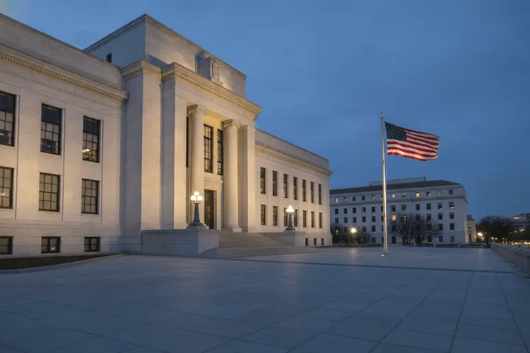 Fed-Entscheidung unter Warsh bewegt die Märkte am Mittwoch