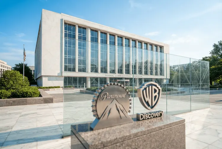 US-FCC genehmigt ausländische Investitionen in Paramount-Warner-Fusion