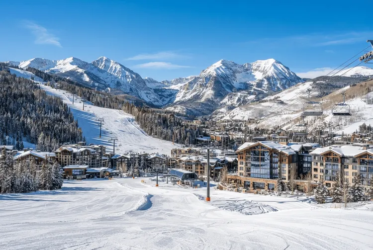 Vail Resorts: Ski-Pass-Verkäufe brechen ein – schwieriger Winter droht