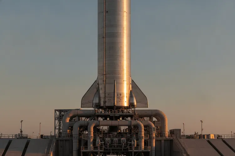 KI-Analystencheck: SpaceX, Alibaba, Samsung und Salesforce im Fokus