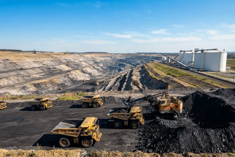 Energiekrise und Marktvolatilität: Kohleboom trifft auf US-Aktienmarkt unter Druck