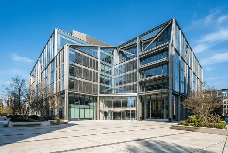 Britische Anleger müssen drei Monate auf Geld aus Immobilienfonds warten
