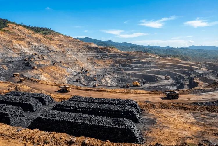 Indonesien ringt um Kohleproduktion, während die Preise in die Höhe schnellen