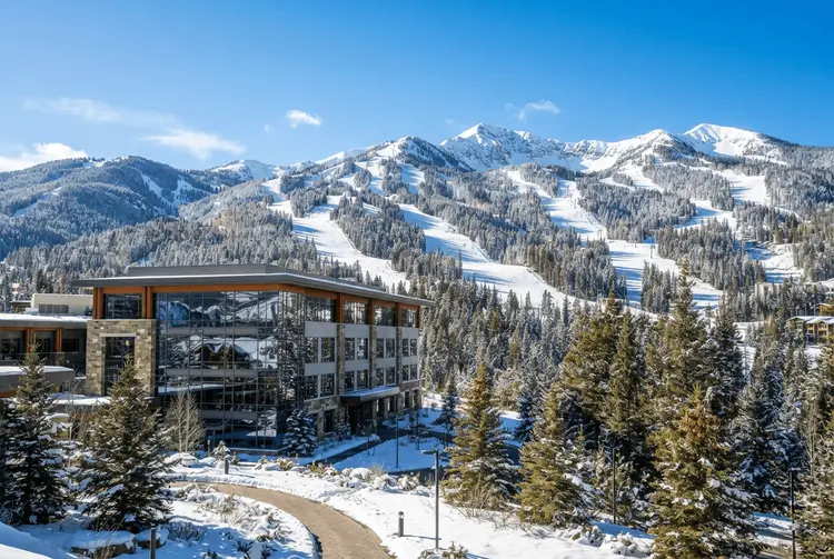 Baron Capital stützt Vail Resorts im Proxy-Streit gegen Oasis