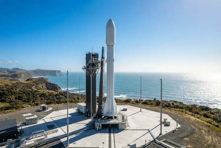 Rocket Lab verschiebt Neutron-Erstflug erneut – Aktie gerät unter Druck