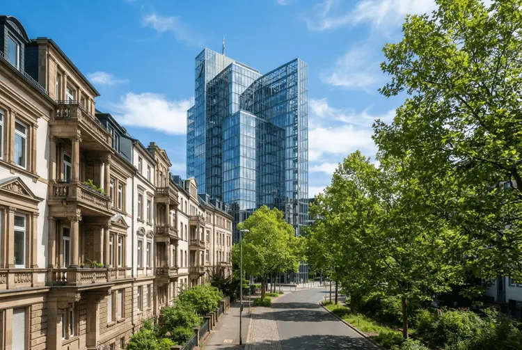 Offene Immobilienfonds unter Druck: DWS wertet ab, UBS liquidiert