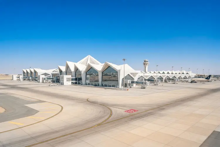 Huthi-Angriff auf Riad belastet Luftfahrt, US-Märkte steigen