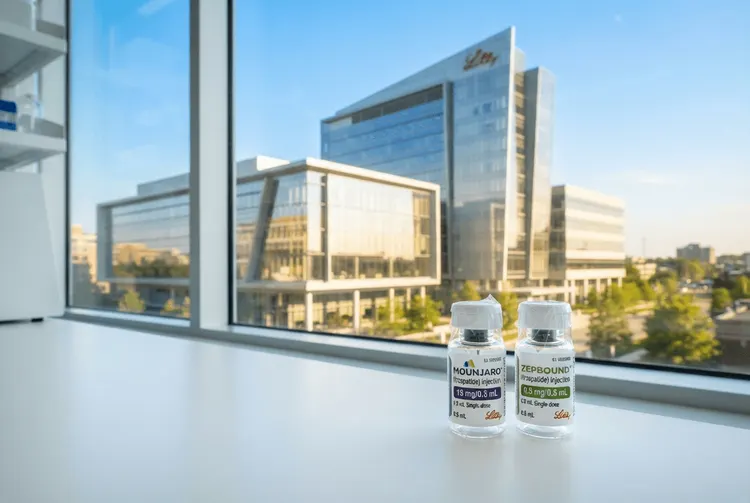 Berenberg hebt Eli Lilly auf Kaufen: GLP-1-Boom treibt Kursziel auf 1.400 Dollar