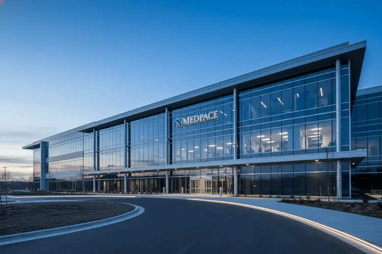 Medpace-Aktie bricht ein trotz starkem Quartalsbericht und Prognoseanhebung