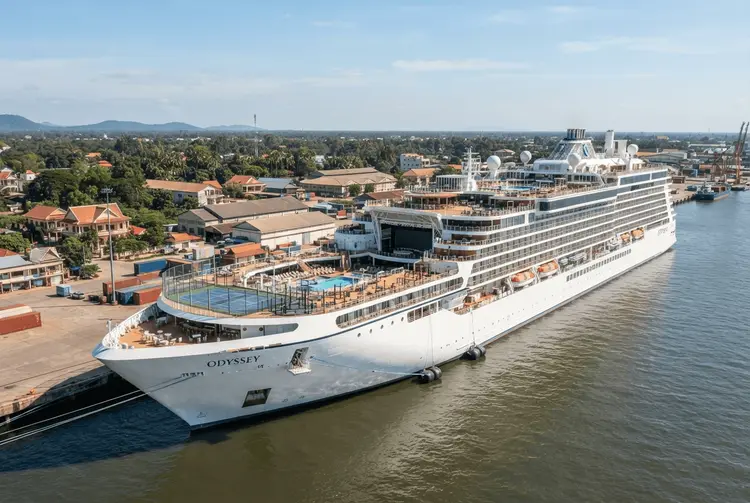 Traum-Weltreise geplatzt: Passagiere der Odyssey stranden in Kambodscha