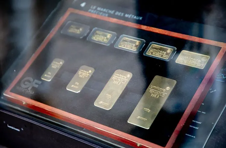 Goldpreis steigt leicht nach Dollar-Schwäche