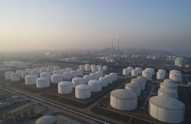 China baut strategische Reserven schneller aus