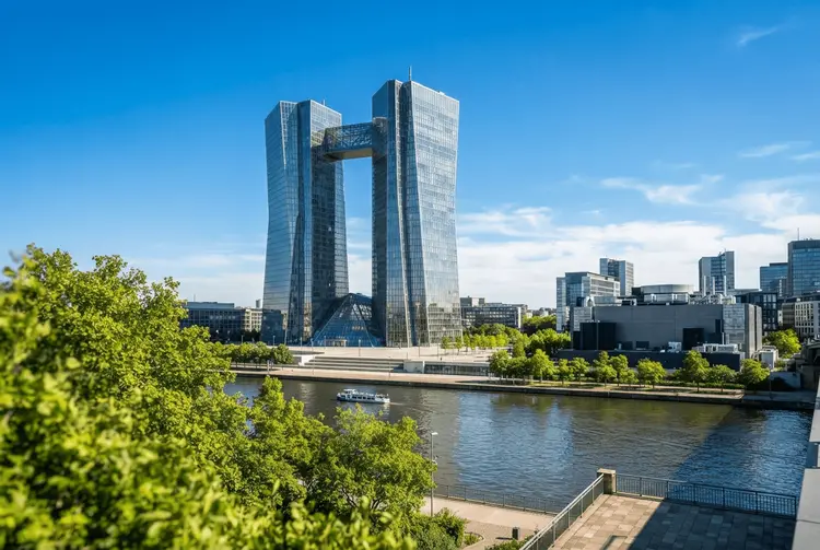 DAX vor EZB-Entscheid fester – Fed hält Zinsen konstant