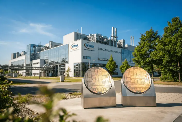 Globale Tech-Aktien unter Druck: KI-Rallye stockt nach Inflationsdaten