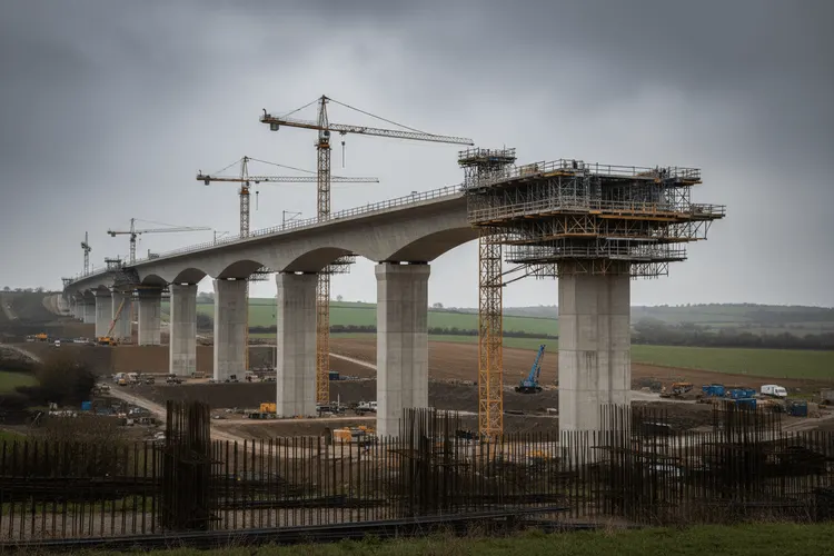 Britisches Milliardenprojekt HS2 scheitert an Tempo und politischem Druck