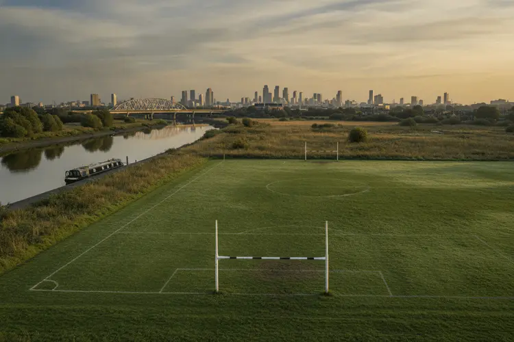 Hackney Marshes: Ost-Londons grünes Herz mit wilder Geschichte