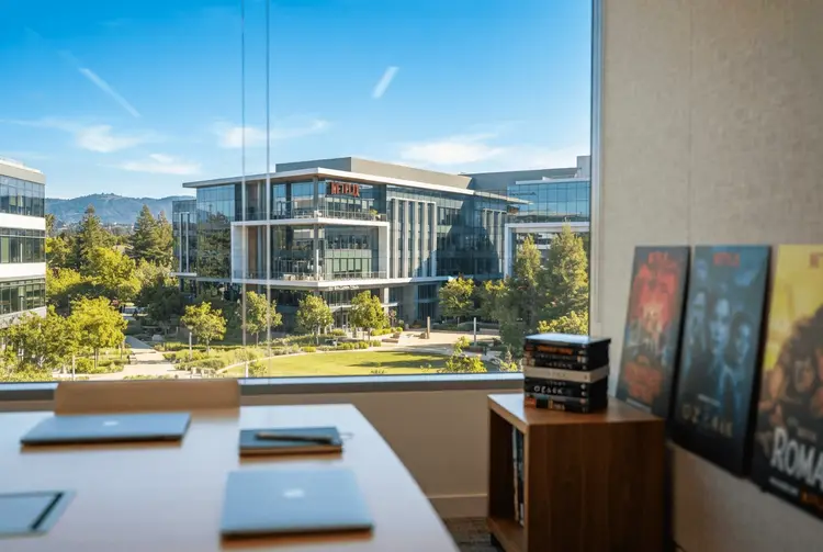 Netflix tauscht Content-Chefin aus: Peter Rice soll Aktienkurs stabilisieren