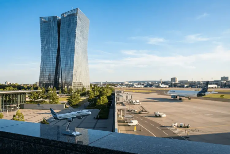 EZB und Luftfahrt stemmen sich gegen hohe Energiekosten