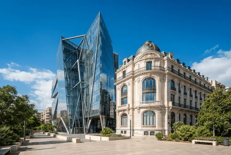 Frankreichs BPCE kauft 7%-Anteil an spanischer Banco Sabadell