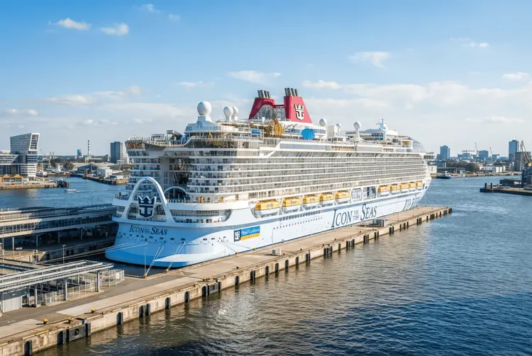 Royal Caribbean übertrifft Gewinnprognosen und hebt die Guidance an