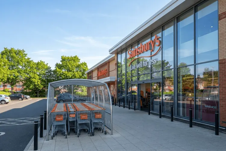 Medienbericht: Sainsbury's prüfte Fusion mit Morrisons im Milliardenbereich