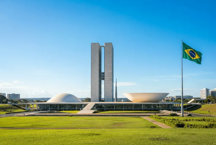 Lula und Bolsonaro liegen bei Brasilien-Umfragen gleichauf