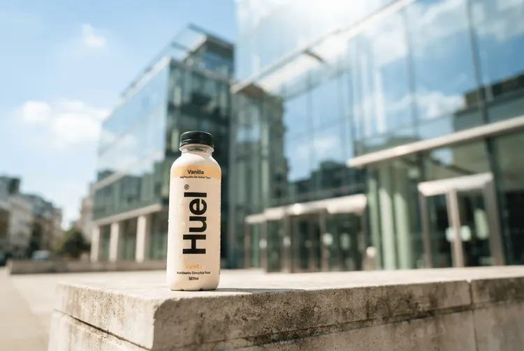 ASA verbietet Huel-Werbung: Shake als vollständiger Mahlzeitenersatz unzulässig