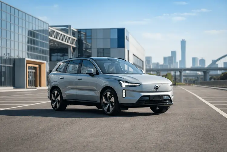Volvo Cars: Aktie bricht 26% ein – China-Verkäufe fast halbiert