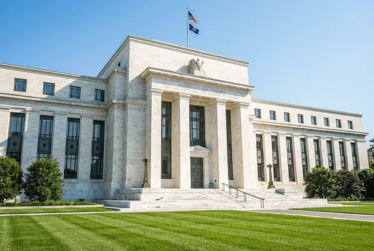 Fed-Zinsentscheidung: Märkte zwischen Inflationsdruck und Stabilisierung