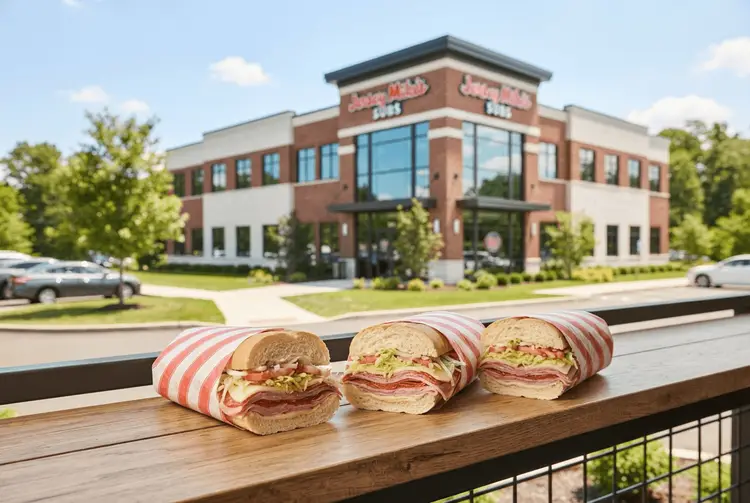 Jersey Mike's Subs Aktie springt 7 Prozent nach starken Quartalszahlen