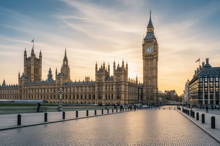 Reform UK gewinnt Kommunalwahlen – Labour verliert massiv Sitze