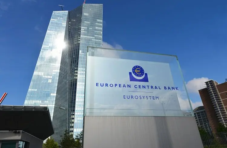 Investor drängt die EZB, die 2,5 Milliarden Euro schwere Bezugsrechtsemission der italienischen Bank zu blockieren