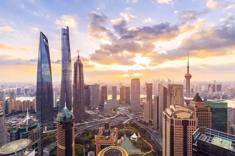 Shanghai sperrt 25 Millionen Menschen ein