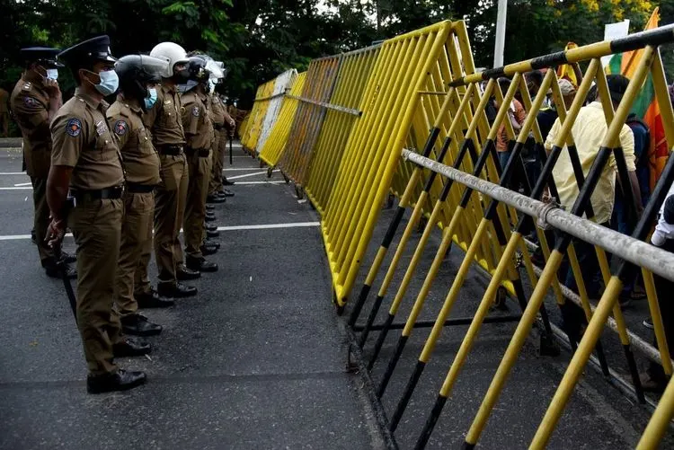 Sri Lankas Polizei räumt Protestgelände und schürt Angst vor weiteren Unruhen