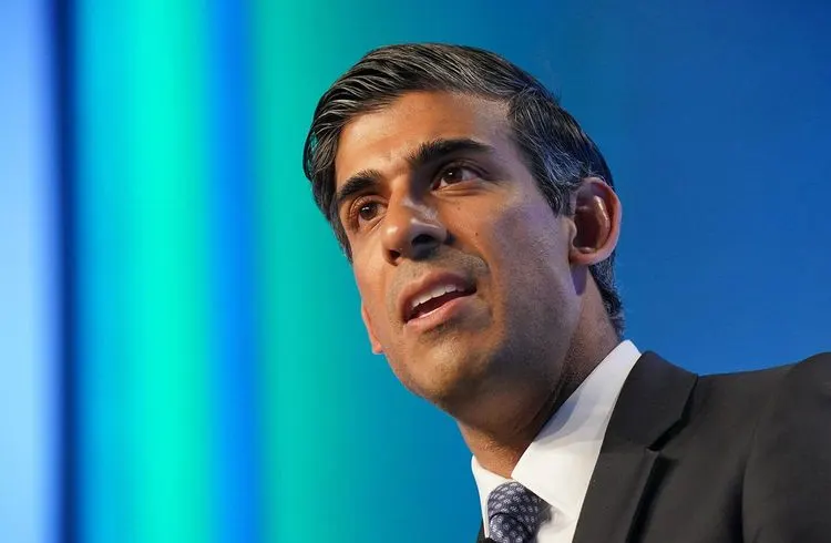 Rishi Sunak auf dem Weg ins Amt des britischen Premierministers